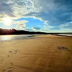 Seasalt - Part Of The The Bay Village With Pool, Gym And Direct Access, Pub, Restaurant, Tennis And Meadows Walks *