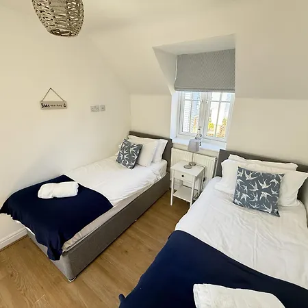 Seasalt - Part Of The The Bay Village With Pool, Gym And Direct Access, Pub, Restaurant, Tennis And Meadows Walks *