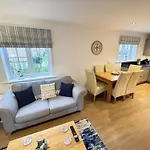 Seasalt - Part Of The The Bay Village With Pool, Gym And Direct Access, Pub, Restaurant, Tennis And Meadows Walks *
