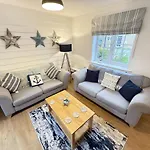 Seasalt - Part Of The The Bay Village With Pool, Gym And Direct Access, Pub, Restaurant, Tennis And Meadows Walks *